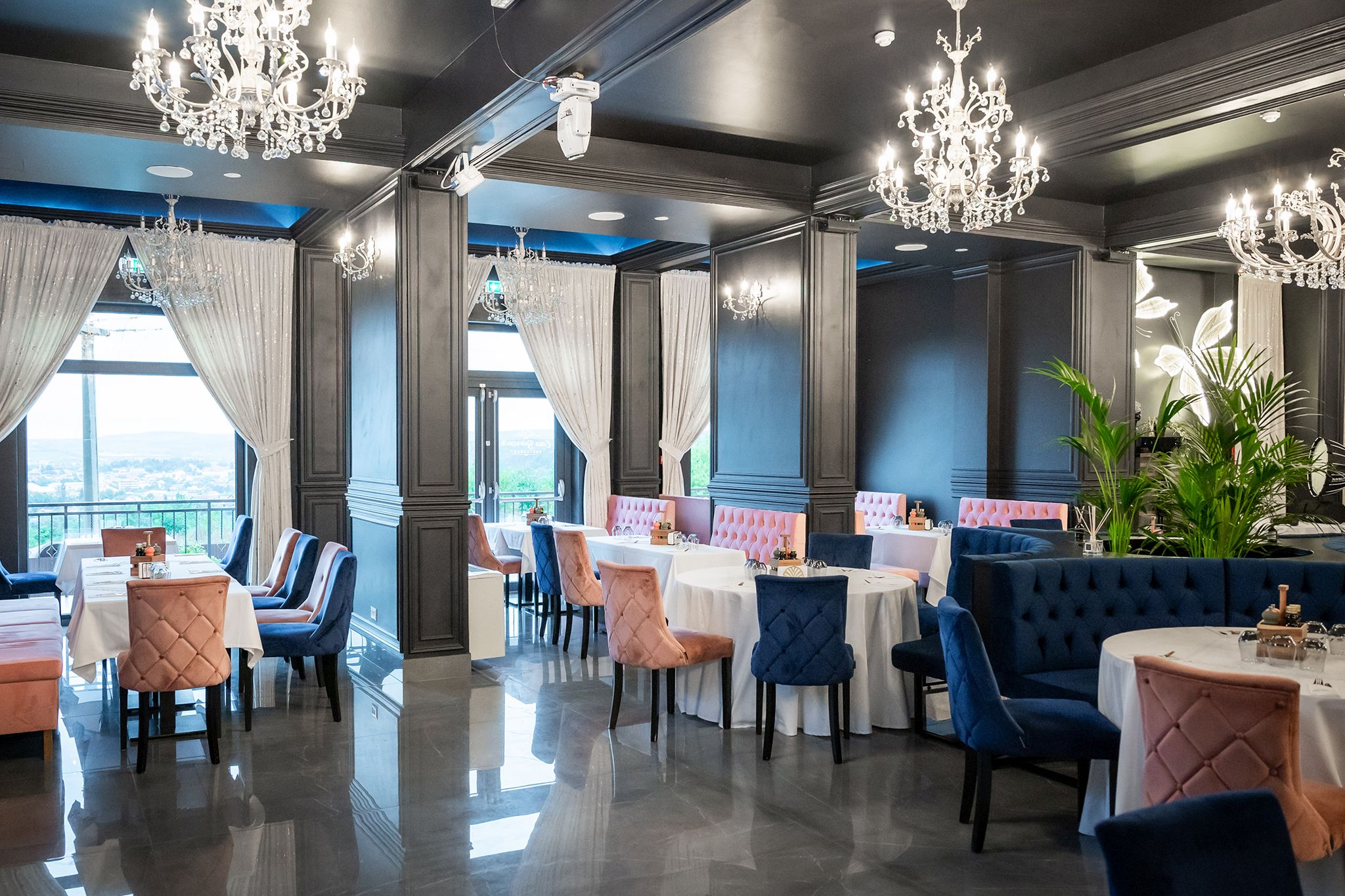 Restaurant Suceava | Restaurant Casa Boiereasca | Restaurant in Suceava | Restaurante in Suceava | Restaurant Italian Suceava | Pizza Suceava | Paste Suceava | Burgeri Suceava | Pizzerie Suceava, Centru istoric Suceava